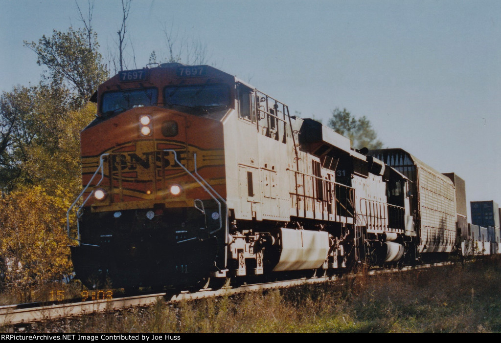 BNSF 7697 West